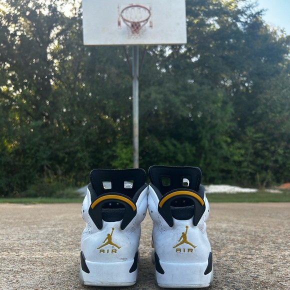 Jordan 6 Retro Yellow Ochre | Men’s 8.5 - Picture 4 of 15